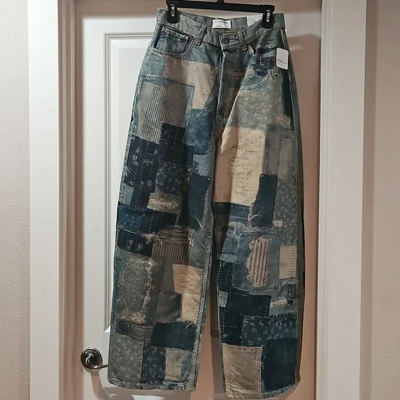 Free People Illusions Patchwork Printed Jeans Barrel Leg Relaxed Indigo 27 NWT - Picture 2 of 15